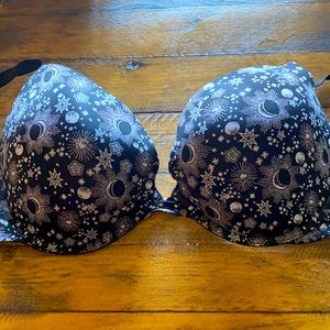 36DD VS bra celestial print